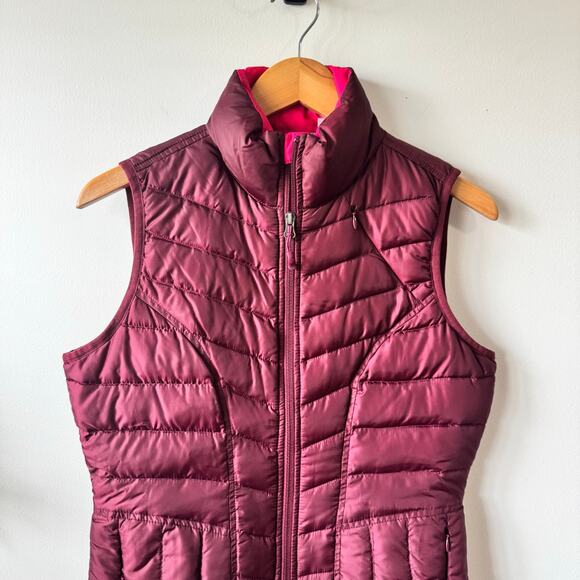 Athleta Vest Women S Red Burgundy InsulEight Stowable Goose Down Quilted Puffer - Picture 2 of 10